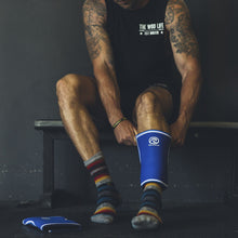 Load image into Gallery viewer, Rehband RX Original Knee Sleeve - 7mm - Blue - PAIR