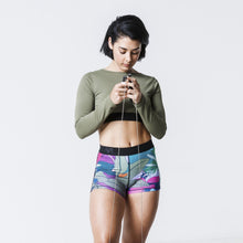 Load image into Gallery viewer, The WOD Life - Women's Classics Striker L/S Crop - Khaki