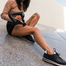 Load image into Gallery viewer, TheraGun - Elite - BLACK
