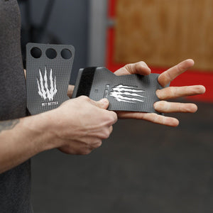 Bear Komplex  - Carbon Grips - 3 Holes