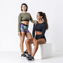 Load image into Gallery viewer, The WOD Life - Women&#39;s Classics Striker L/S Crop - Khaki
